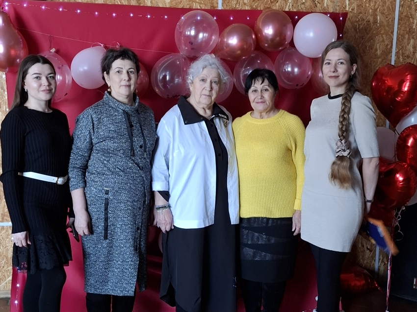 Нэлли Чердакова из поселка Ключевский отметила 85-летний юбилей